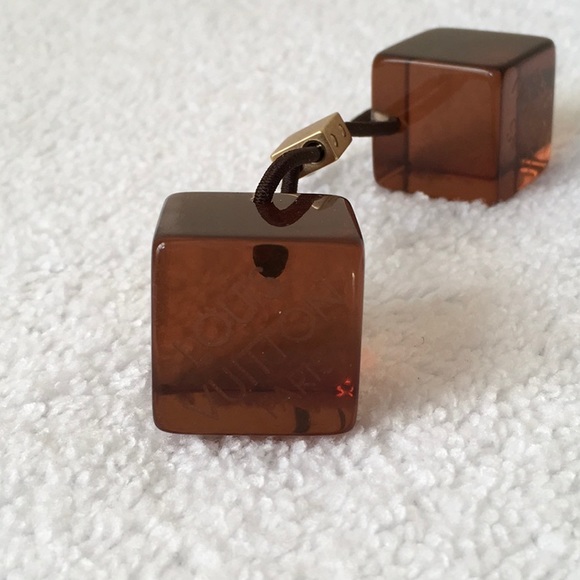 Louis Vuitton Vintage Plastic/Resin Hair Cube Tie in Translucent Brown - Picture 2 of 4